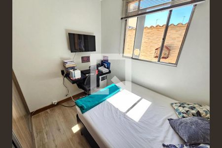 Casa à venda com 3 quartos, 180m² em Santa Monica, Belo Horizonte
