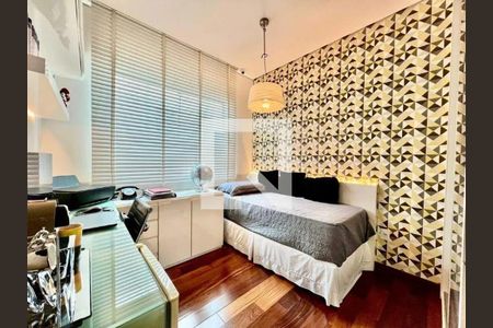 Casa à venda com 3 quartos, 345m² em Trevo, Belo Horizonte