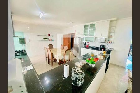 Casa à venda com 4 quartos, 542m² em Santa Monica, Belo Horizonte