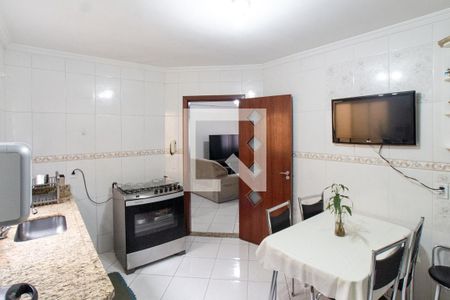 Cozinha de casa de condomínio à venda com 3 quartos, 200m² em Vila Maria Alta, São Paulo