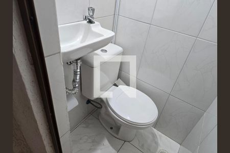Lavabo / Casa 01 de casa à venda com 4 quartos, 210m² em Vila Alianca, Guarulhos