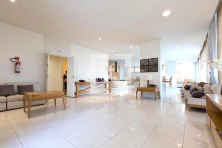 Apartamento à venda com 2 quartos, 288m² em Jardim Monte Kemel, São Paulo