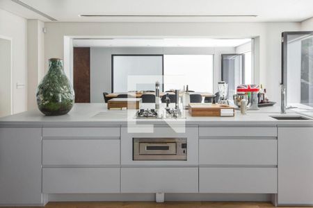 Casa à venda com 3 quartos, 723m² em Jardim Paulista, São Paulo