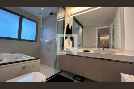 Apartamento à venda com 3 quartos, 230m² em Morumbi, São Paulo