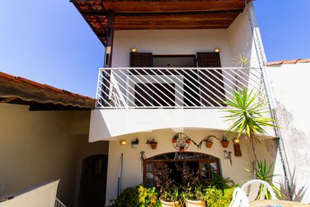 Área externa de casa à venda com 4 quartos, 143m² em Vila Ipojuca, São Paulo