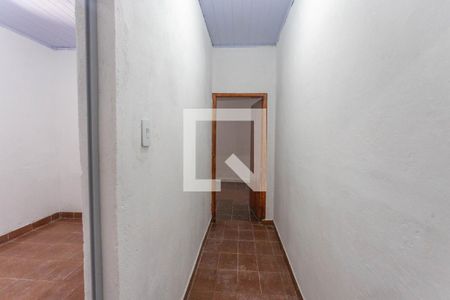 Corredor  de casa para alugar com 2 quartos, 80m² em Vila Nogueira, Diadema