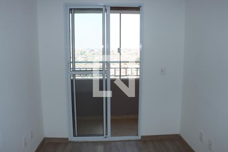 Sala de apartamento para alugar com 2 quartos, 42m² em Jardim Vazame, Embu das Artes