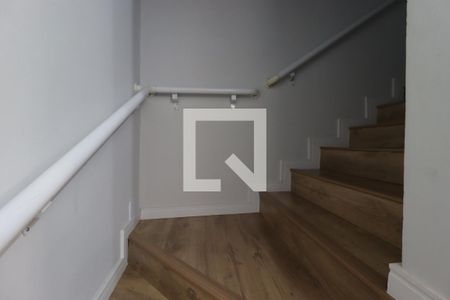 Escada de apartamento à venda com 2 quartos, 100m² em Parque Novo Oratório, Santo André