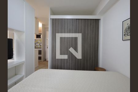 Quarto de kitnet/studio para alugar com 1 quarto, 33m² em Panamby, São Paulo