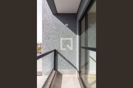 Sacada de casa à venda com 3 quartos, 215m² em Jardim das Flores, Osasco