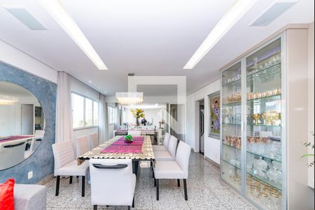 Sala de apartamento à venda com 4 quartos, 140m² em Buritis, Belo Horizonte