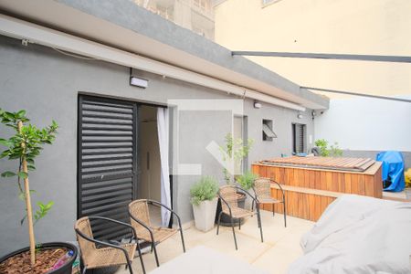 Varanda de casa à venda com 2 quartos, 160m² em Chácara Seis de Outubro, São Paulo