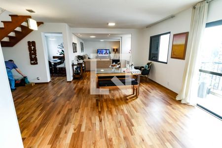 Sala de apartamento à venda com 4 quartos, 219m² em Vila Suzana, São Paulo