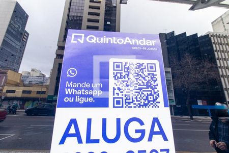 Placa de apartamento para alugar com 1 quarto, 31m² em Centro, Curitiba