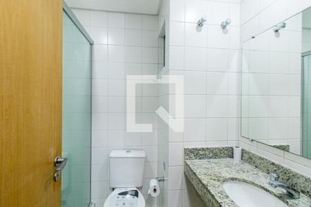 Banheiro Social de apartamento para alugar com 1 quarto, 31m² em Centro, Curitiba