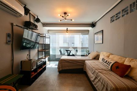 Sala de apartamento para alugar com 1 quarto, 54m² em Jardim Las Palmas, Guarujá