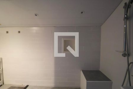 Banheiro da Suíte de apartamento para alugar com 1 quarto, 54m² em Jardim Las Palmas, Guarujá