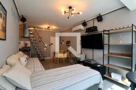 Sala de apartamento para alugar com 1 quarto, 54m² em Jardim Las Palmas, Guarujá