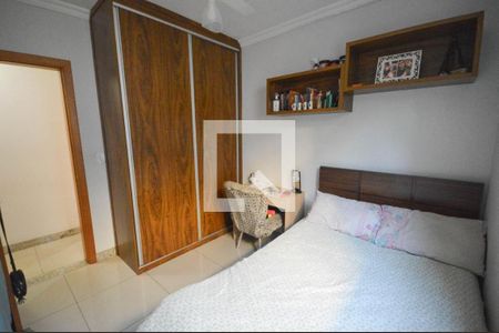 Apartamento à venda com 3 quartos, 120m² em Planalto, Belo Horizonte