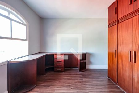 Quarto 1 de casa para alugar com 3 quartos, 132m² em Cidade São Francisco, São Paulo