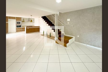 Sala de TV de casa para alugar com 3 quartos, 120m² em Areias, São José