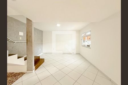 Sala de TV de casa para alugar com 3 quartos, 120m² em Areias, São José