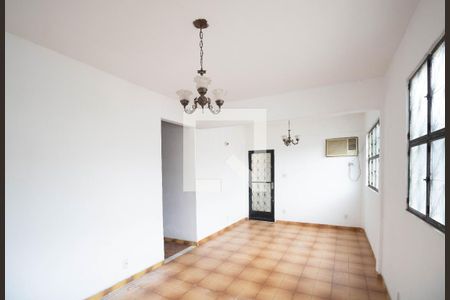 Sala de casa para alugar com 4 quartos, 100m² em Campo Grande, Rio de Janeiro