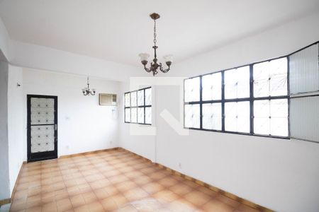 Sala de casa para alugar com 4 quartos, 100m² em Campo Grande, Rio de Janeiro