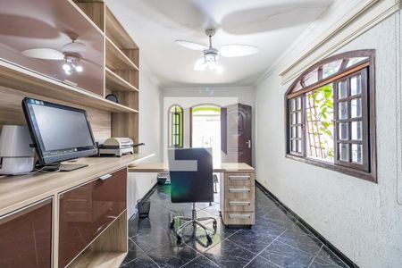 Escritório de casa à venda com 3 quartos, 420m² em Jardim Timbauhy, Barueri