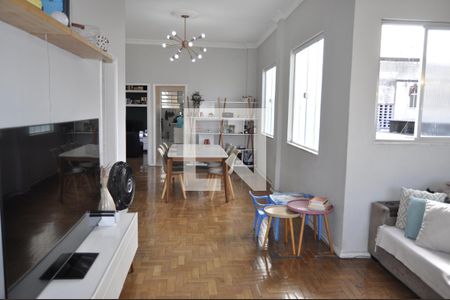 Sala de casa à venda com 3 quartos, 110m² em Inhaúma, Rio de Janeiro