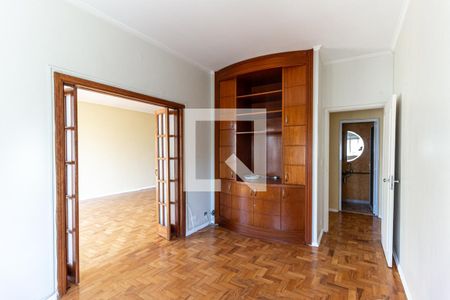 Sala de TV de apartamento à venda com 3 quartos, 168m² em Higienópolis, São Paulo