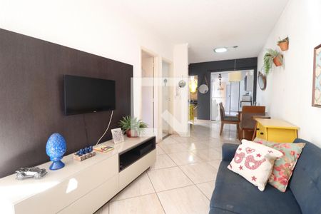 Sala de casa de condomínio para alugar com 3 quartos, 142m² em Aclimação, Uberlândia