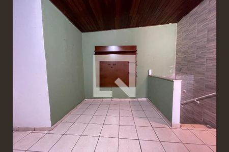 Sala de casa para alugar com 3 quartos, 100m² em Rio Pequeno, São Paulo