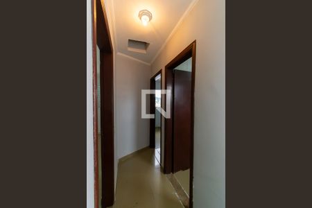 Corredor de casa para alugar com 2 quartos, 84m² em Vila Alzira, São Paulo