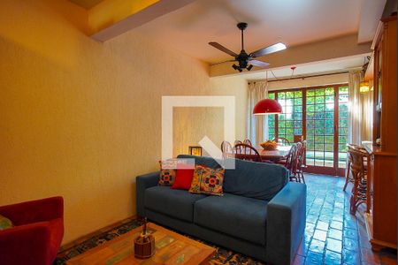 Sala 3  de casa para alugar com 4 quartos, 280m² em Chácara das Pedras, Porto Alegre