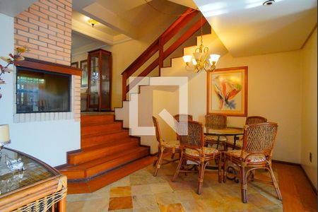 Sala 2 de casa para alugar com 4 quartos, 280m² em Chácara das Pedras, Porto Alegre