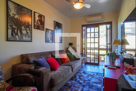 Quarto  de casa para alugar com 4 quartos, 280m² em Chácara das Pedras, Porto Alegre