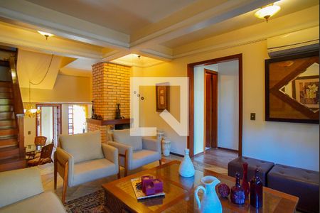 Sala de casa para alugar com 4 quartos, 280m² em Chácara das Pedras, Porto Alegre