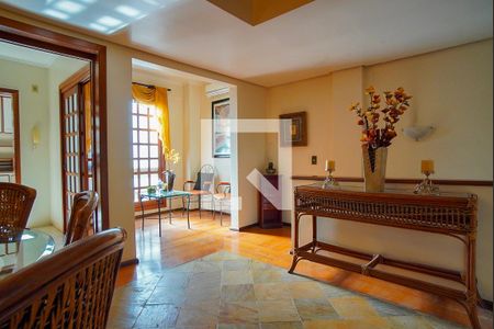 Sala 2 de casa à venda com 4 quartos, 280m² em Chácara das Pedras, Porto Alegre