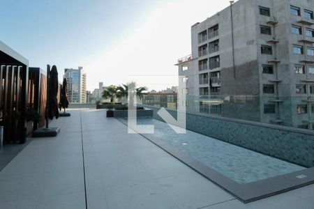 Área comum - Piscina de kitnet/studio à venda com 1 quarto, 30m² em Boa Vista, Porto Alegre