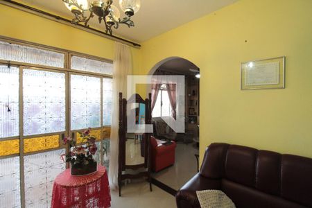 Sala de casa à venda com 2 quartos, 233m² em Serrano, Belo Horizonte