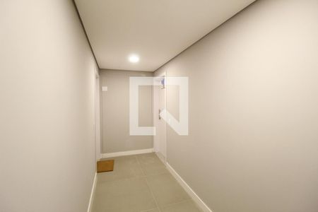 Corredor de apartamento à venda com 2 quartos, 70m² em Moinhos de Vento, Porto Alegre