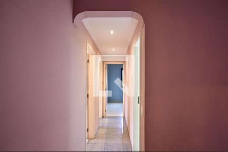 Corredor de apartamento à venda com 3 quartos, 71m² em Vila Andrade, São Paulo