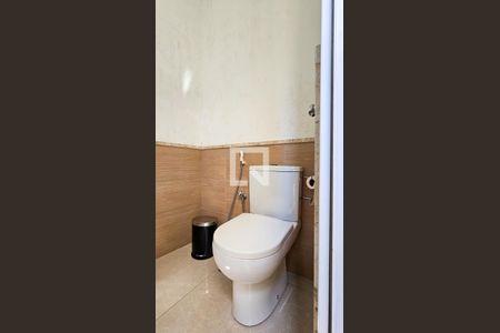 Lavabo de casa à venda com 3 quartos, 160m² em Jardim Santo Antoninho, São Paulo