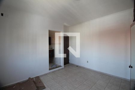 Suíte de casa para alugar com 2 quartos, 120m² em Parque Tomas Saraiva, São Paulo