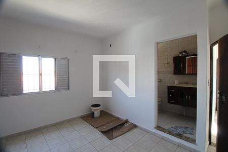 Suíte de casa para alugar com 2 quartos, 120m² em Parque Tomas Saraiva, São Paulo