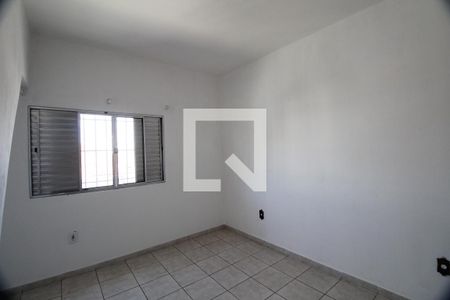 Quarto de casa para alugar com 2 quartos, 120m² em Parque Tomas Saraiva, São Paulo