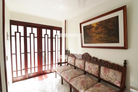 Entrada de casa para alugar com 4 quartos, 350m² em Jardim Sao Bento, São Paulo