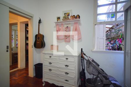 Quarto 1 de apartamento à venda com 3 quartos, 100m² em Bom Fim, Porto Alegre