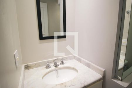 Lavabo de apartamento à venda com 2 quartos, 72m² em Vila Nova Conceição, São Paulo